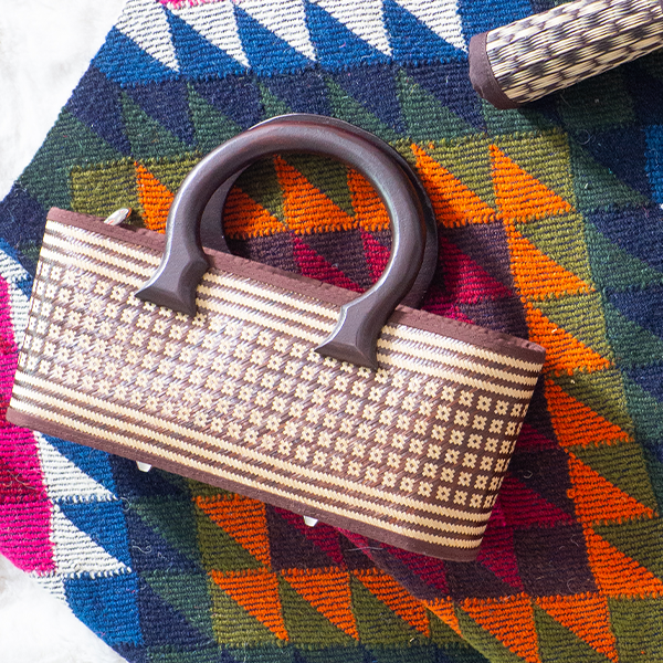 Handwoven bags sales