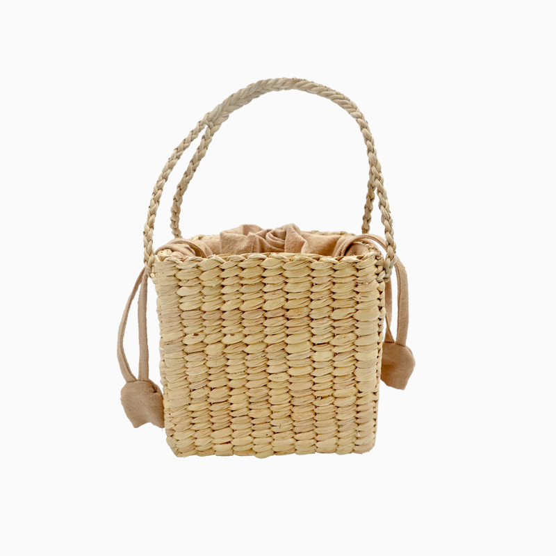 short-handled handwoven bag 